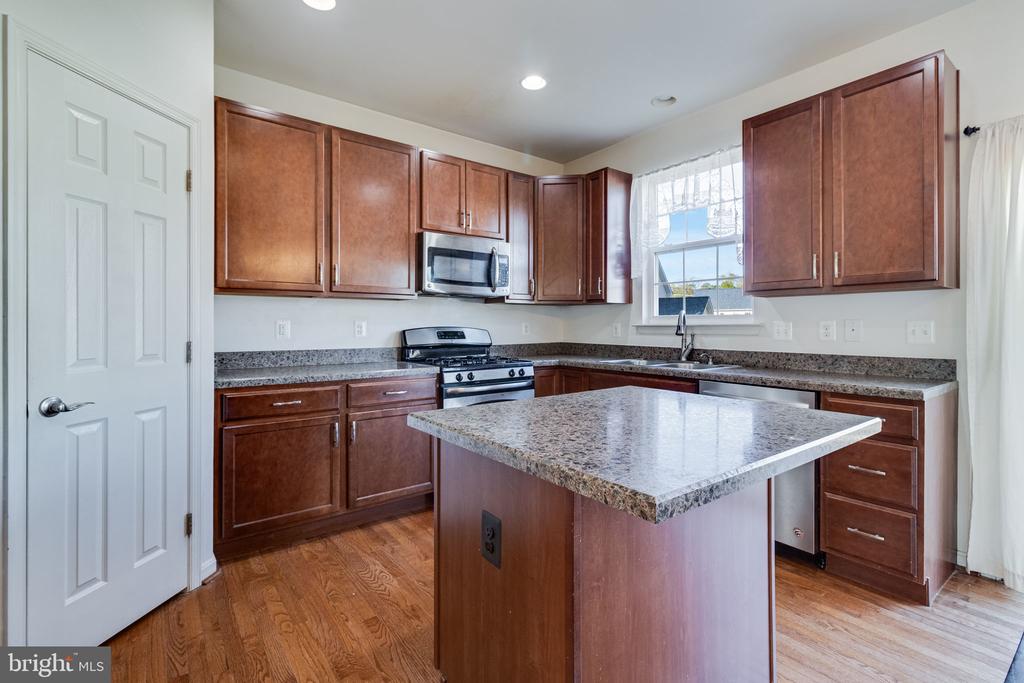 22277 SCOTT CIRCLE