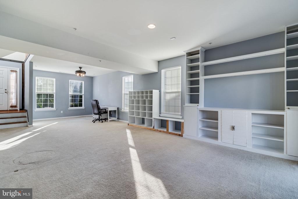 22277 SCOTT CIRCLE