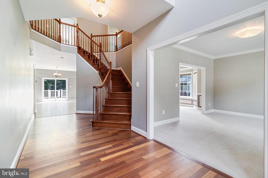 20554 PERSHING DRIVE