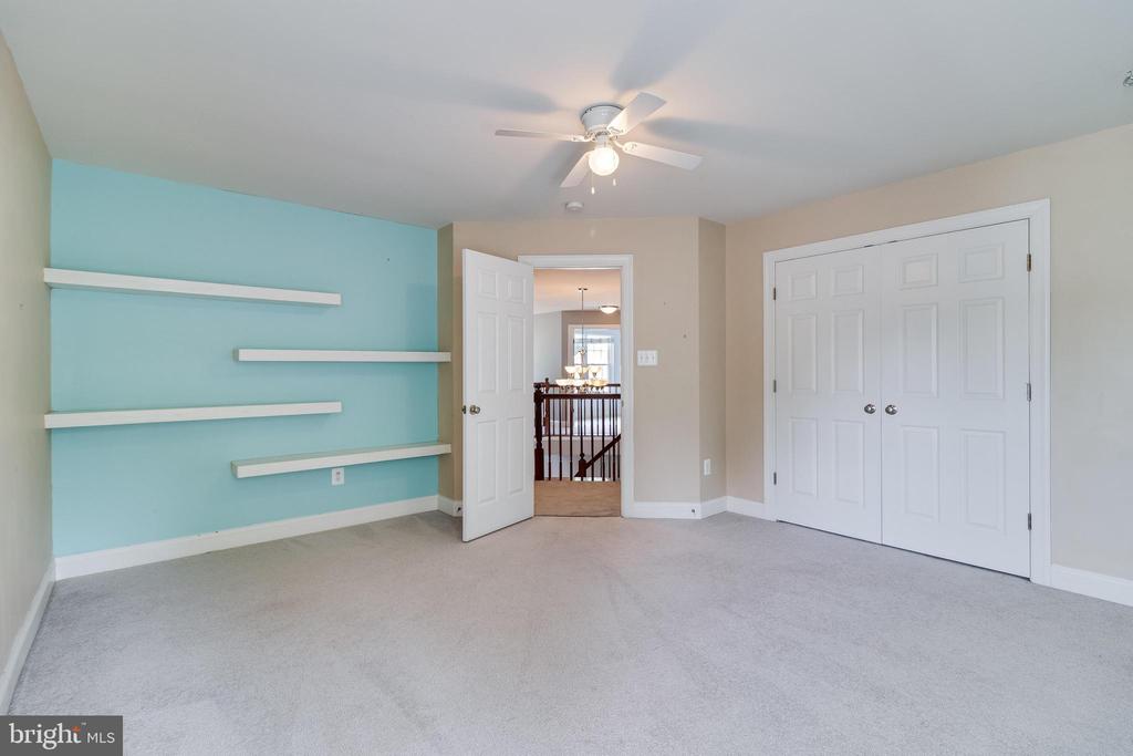20554 PERSHING DRIVE