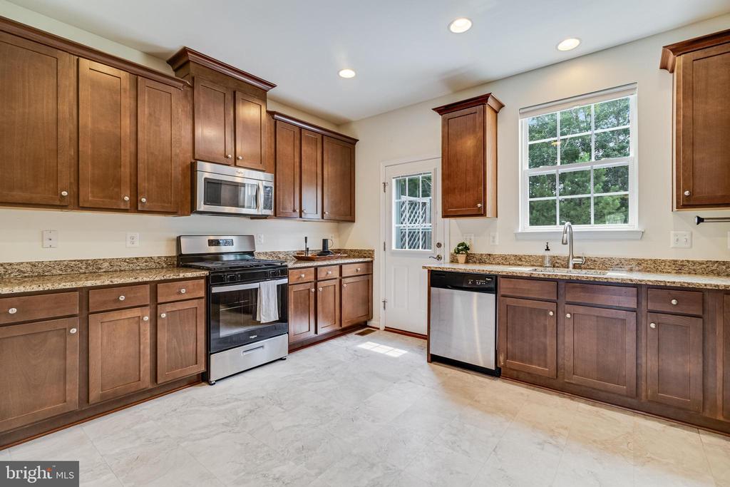 23116 FOXGLOVE WAY