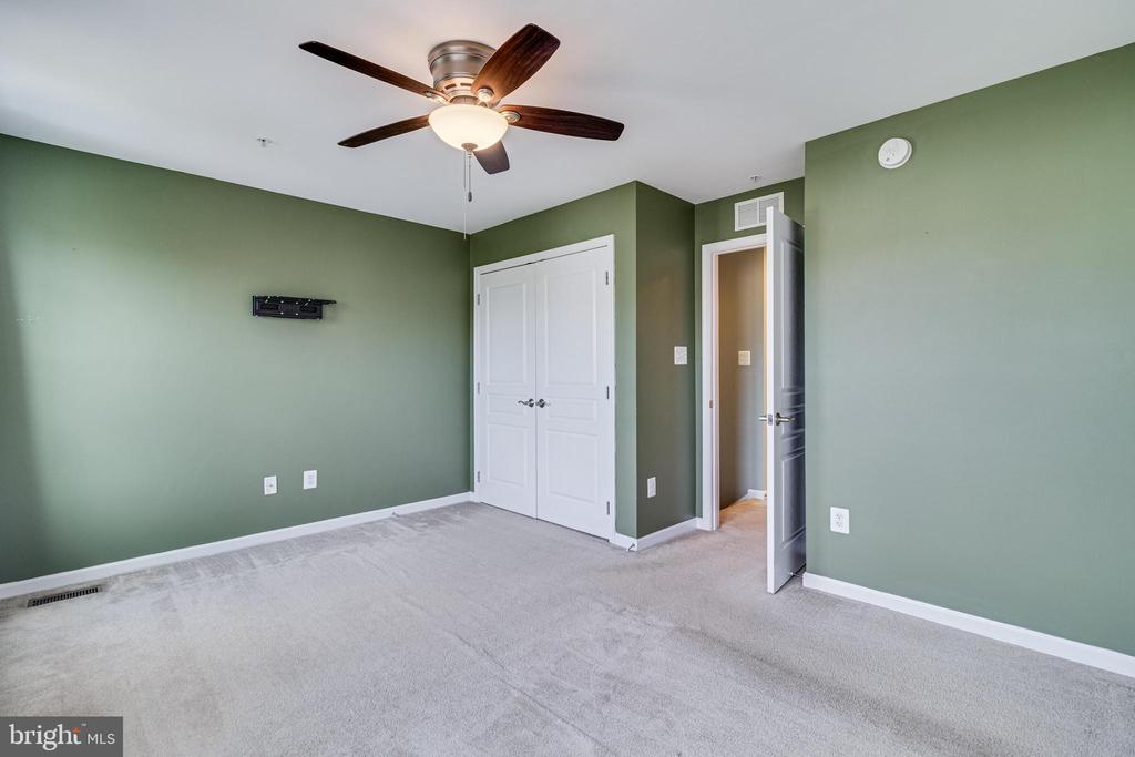 23116 FOXGLOVE WAY