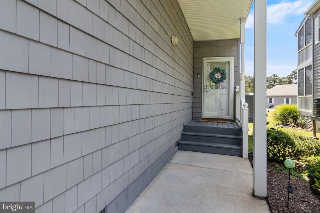 17265 CRAB POT LANE
