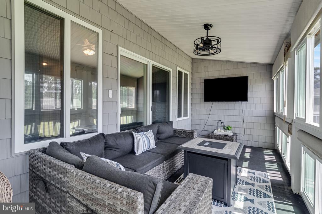 17265 CRAB POT LANE