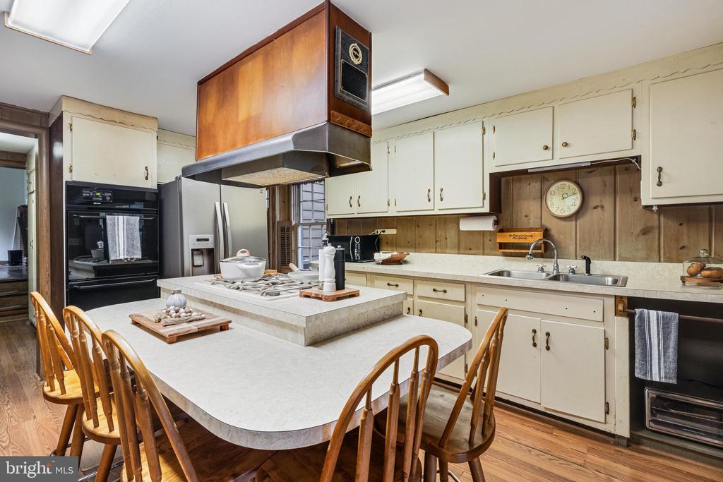 47558 LUCAS COVE LANE