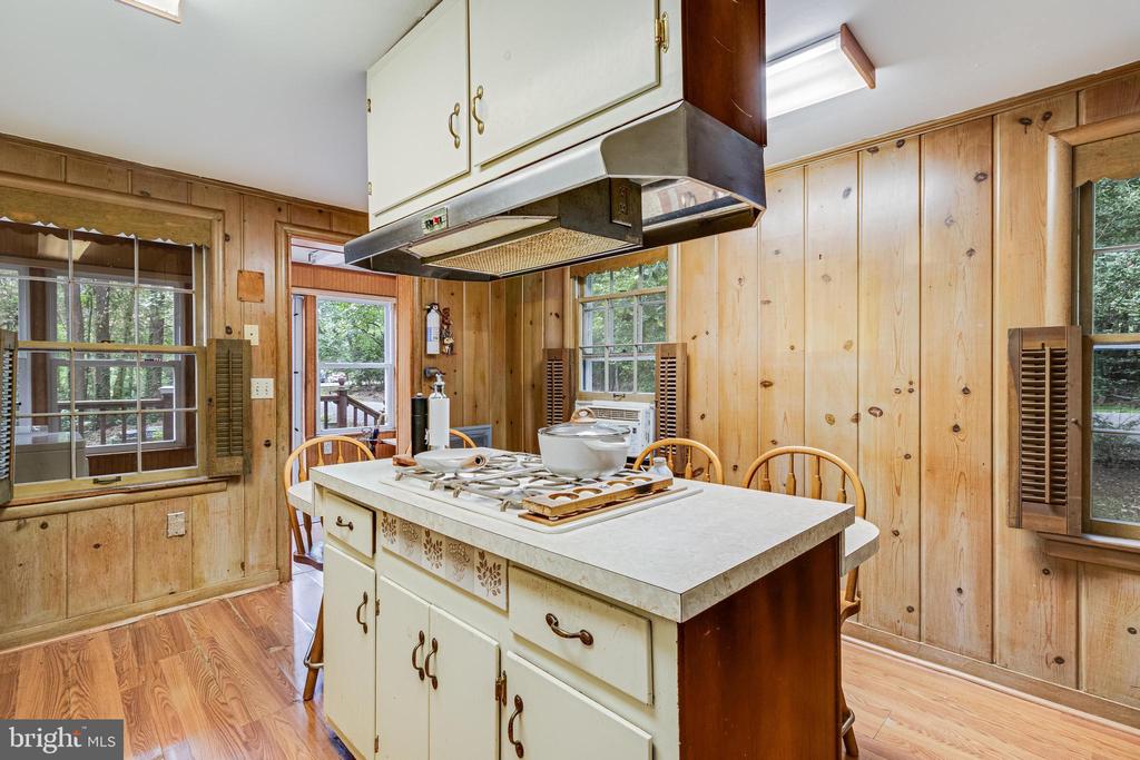 47558 LUCAS COVE LANE