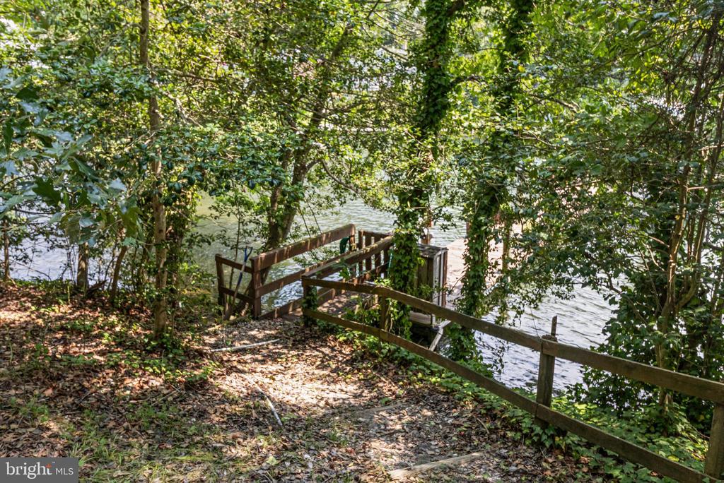 47558 LUCAS COVE LANE