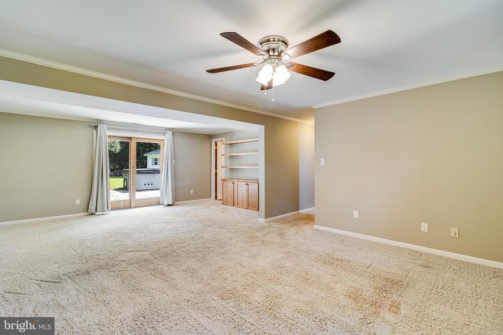 22386 LACEYS LANE
