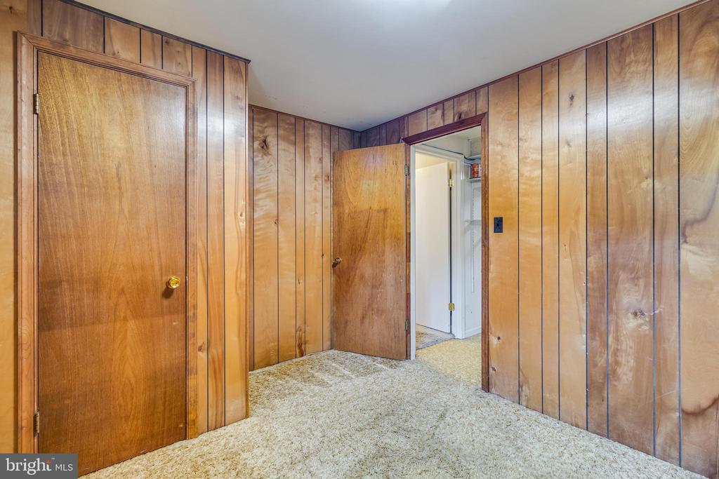22386 LACEYS LANE