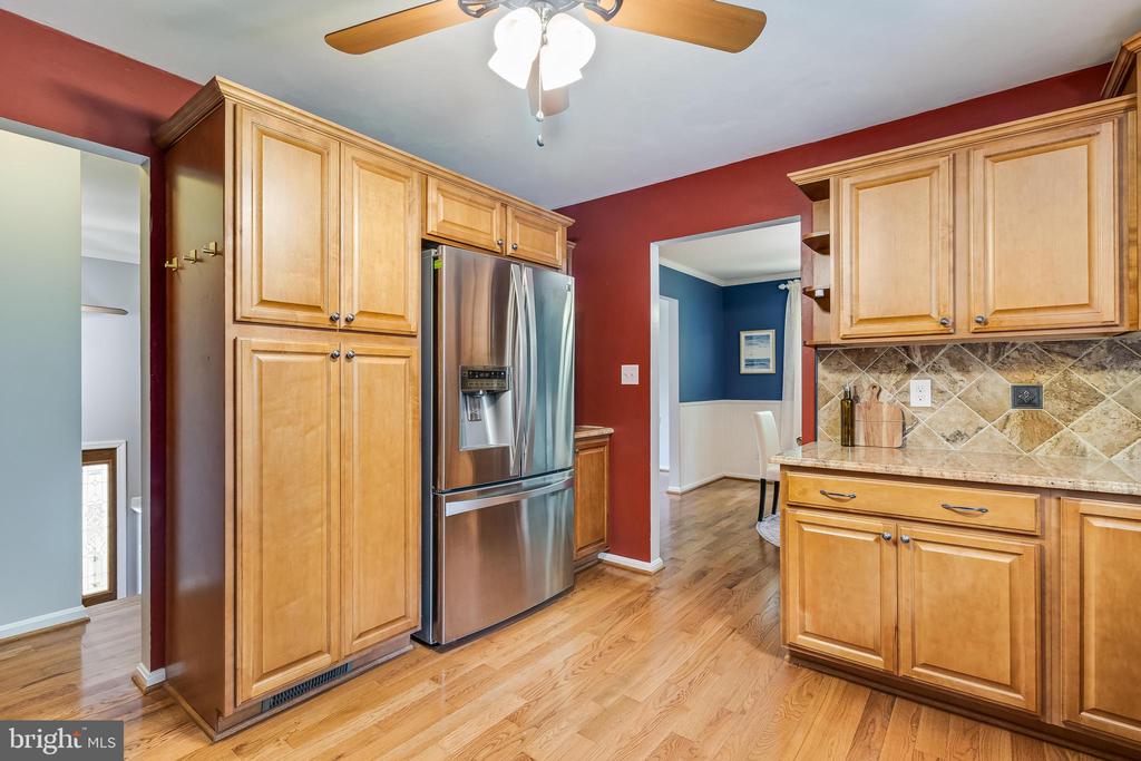 22386 LACEYS LANE