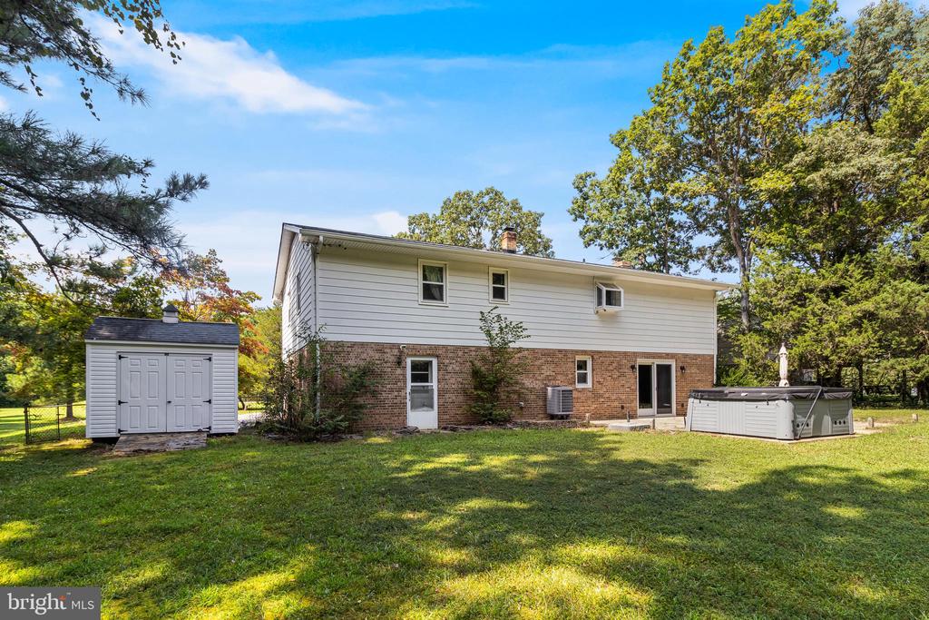 22386 LACEYS LANE