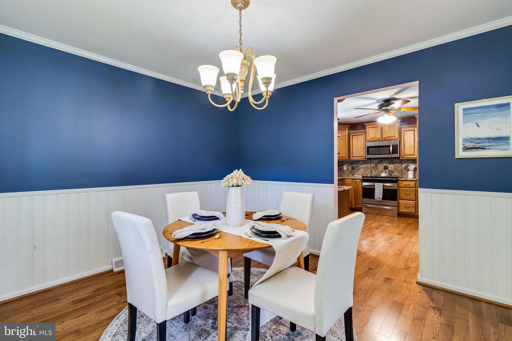 22386 LACEYS LANE