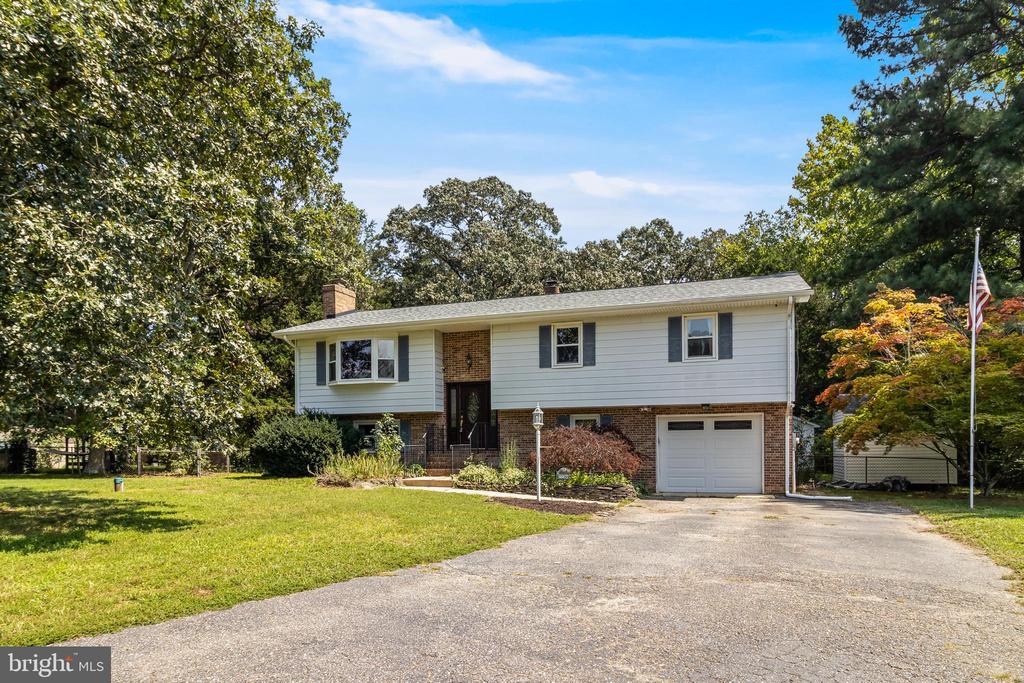 22386 LACEYS LANE