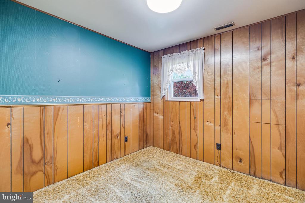 22386 LACEYS LANE