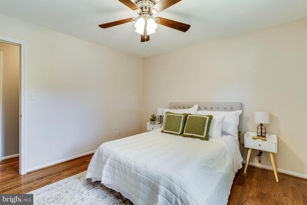22386 LACEYS LANE
