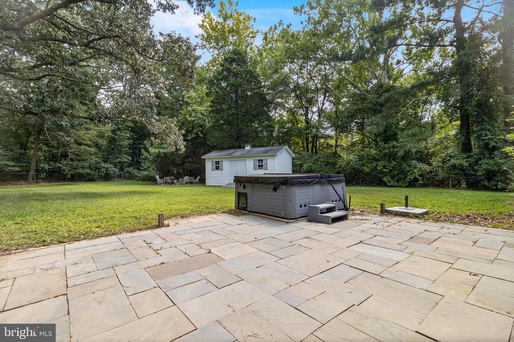 22386 LACEYS LANE