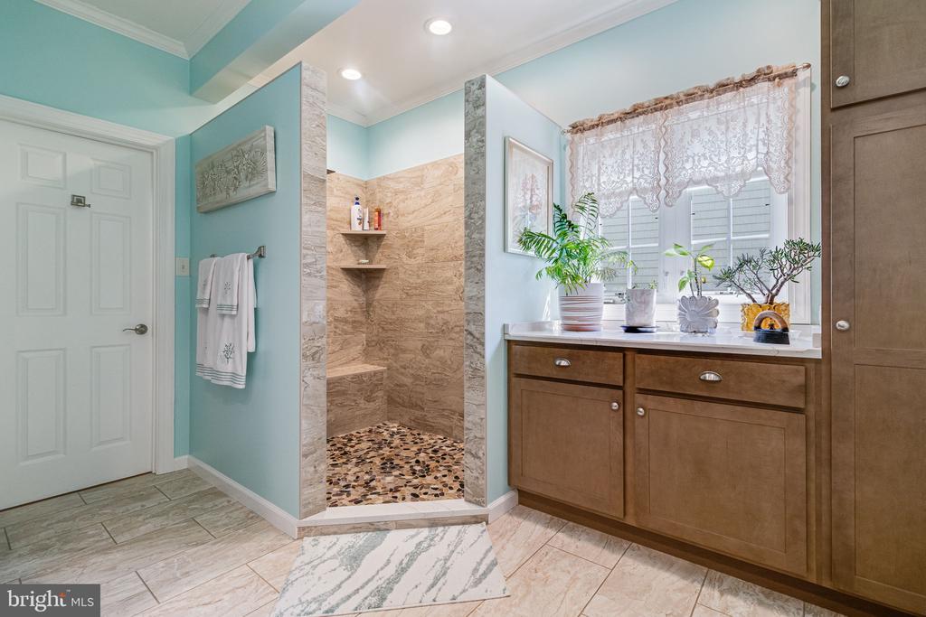 44637 BELLVIEW COURT