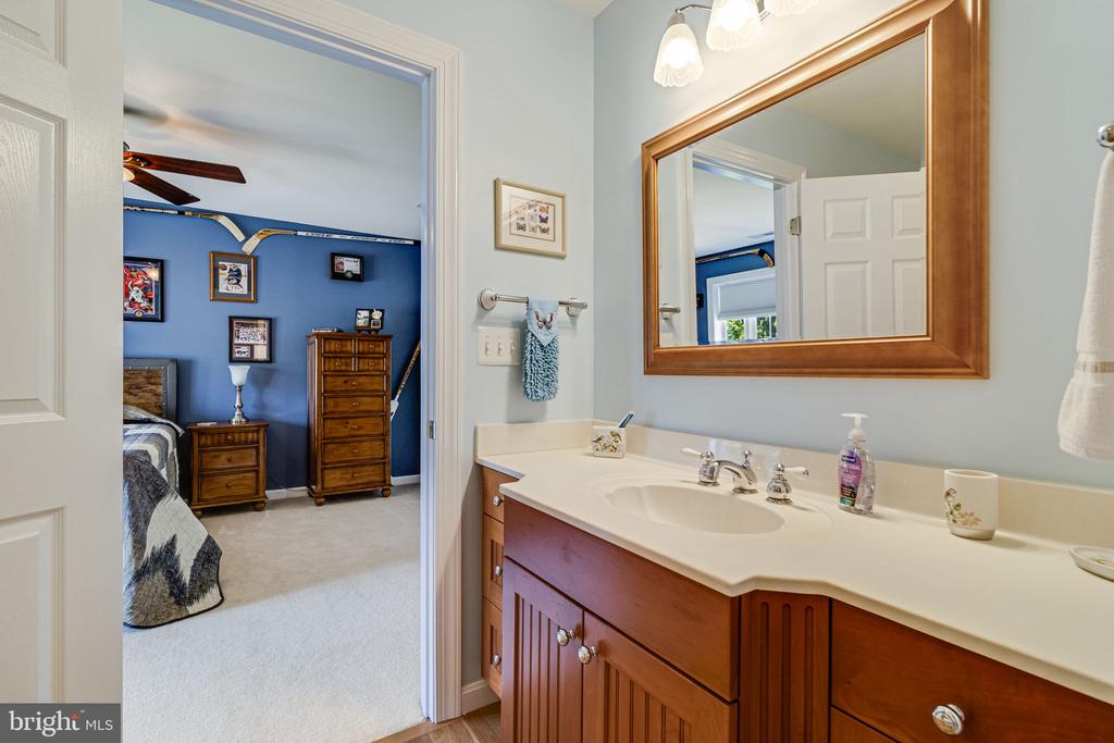 44637 BELLVIEW COURT