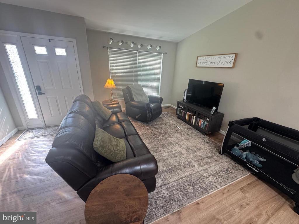 17344 POTOMAC SANDS DRIVE