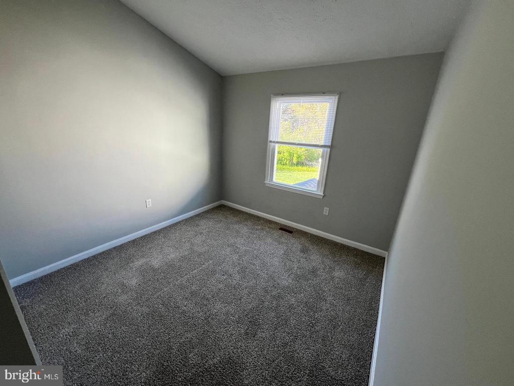 22131 SAINT JOSEPHS CIRCLE