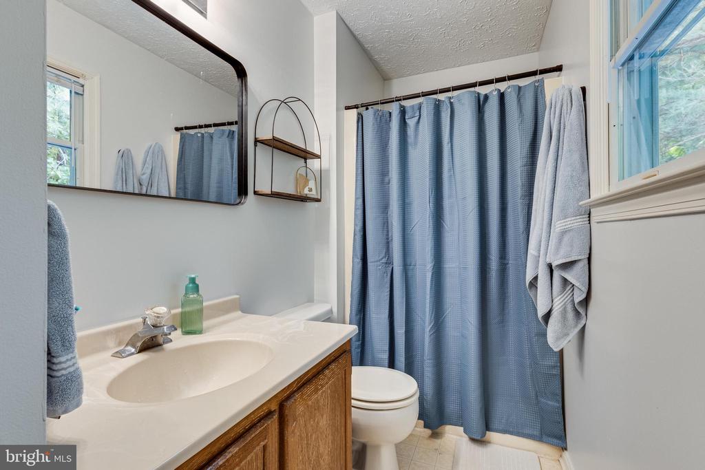 21395 CARMEN WOODS DRIVE