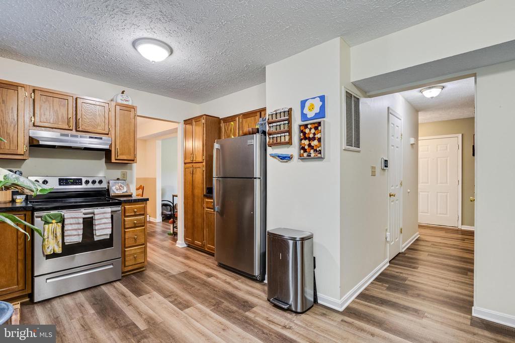 21395 CARMEN WOODS DRIVE