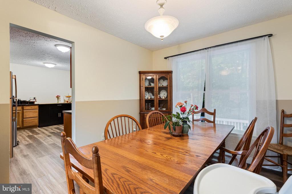 21395 CARMEN WOODS DRIVE