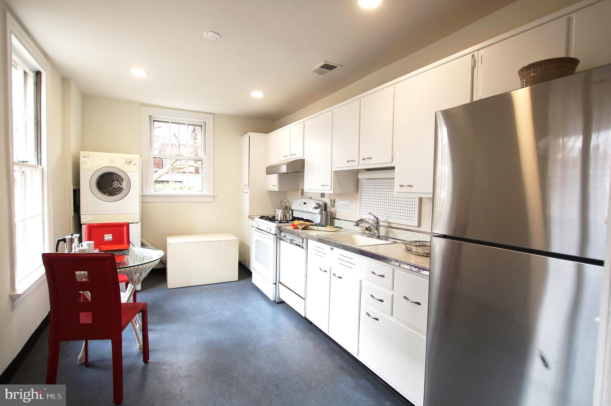 115 6TH STREET SE