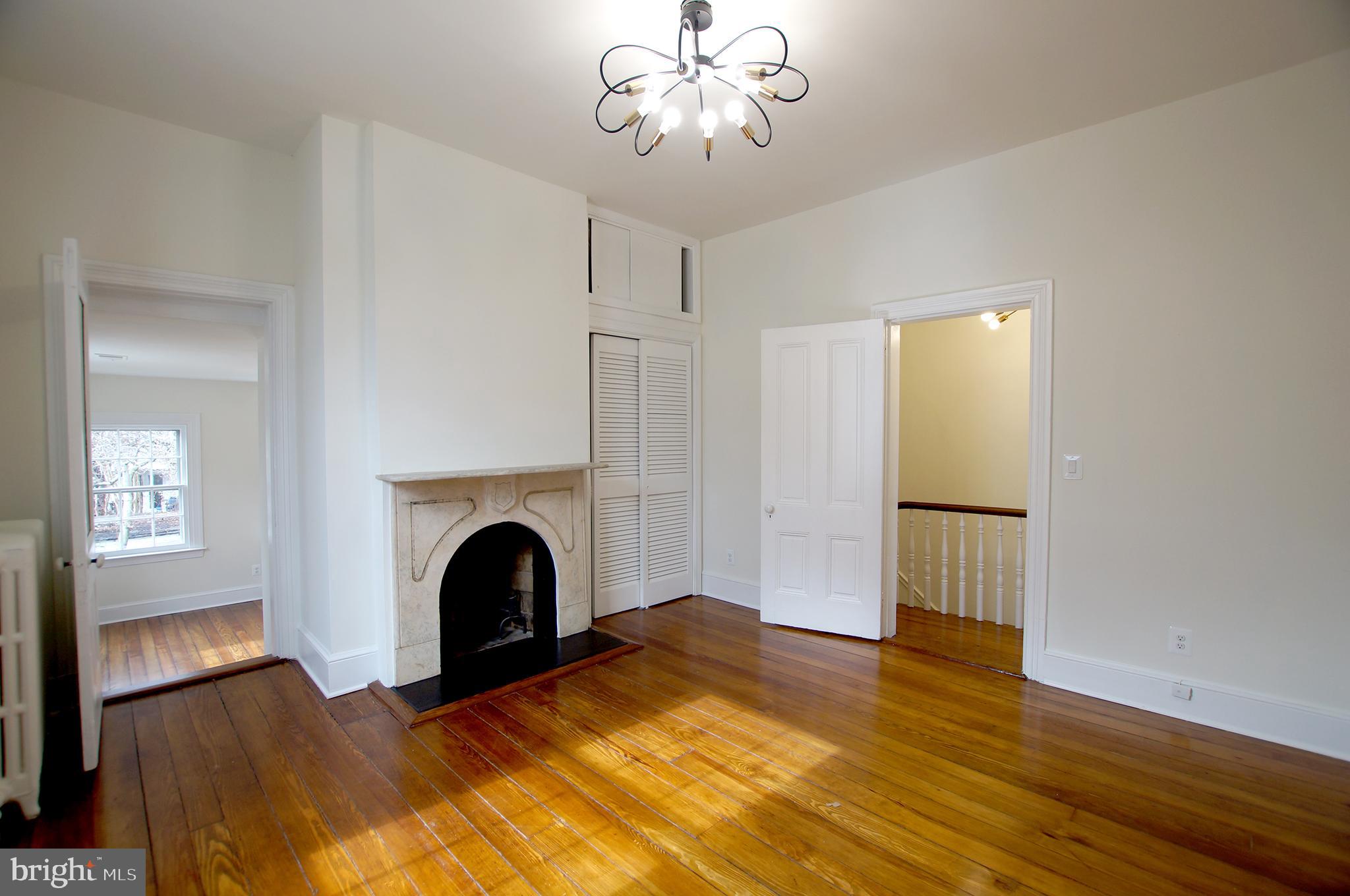 115 6TH STREET SE