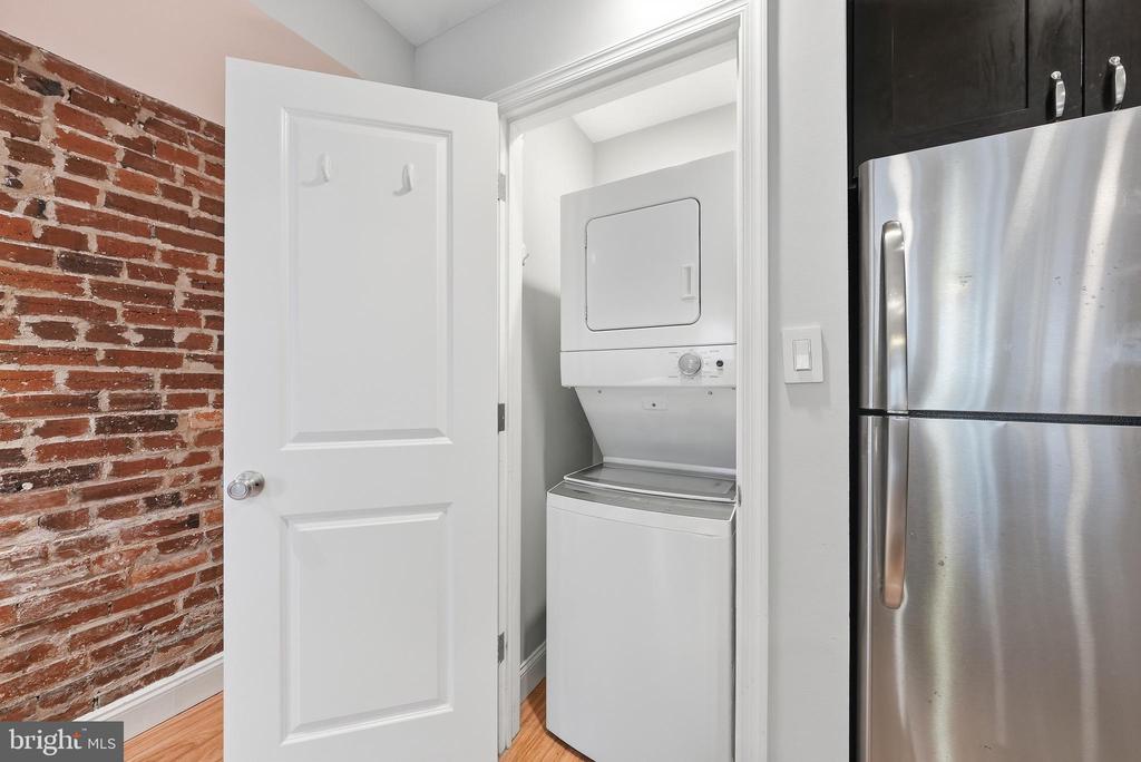 624 9TH STREET NE