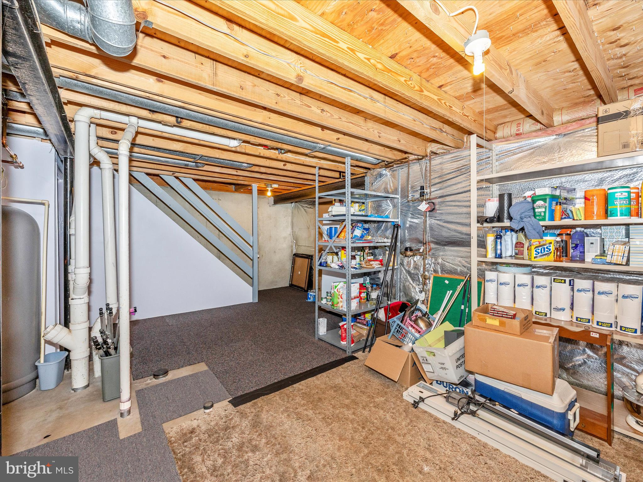 1405 HUNTING HORN LANE