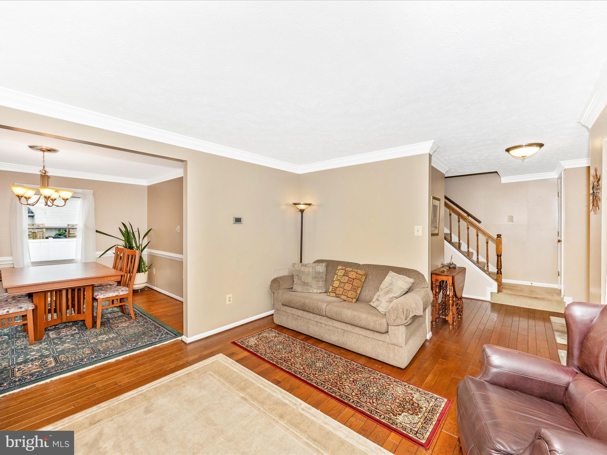 1405 HUNTING HORN LANE