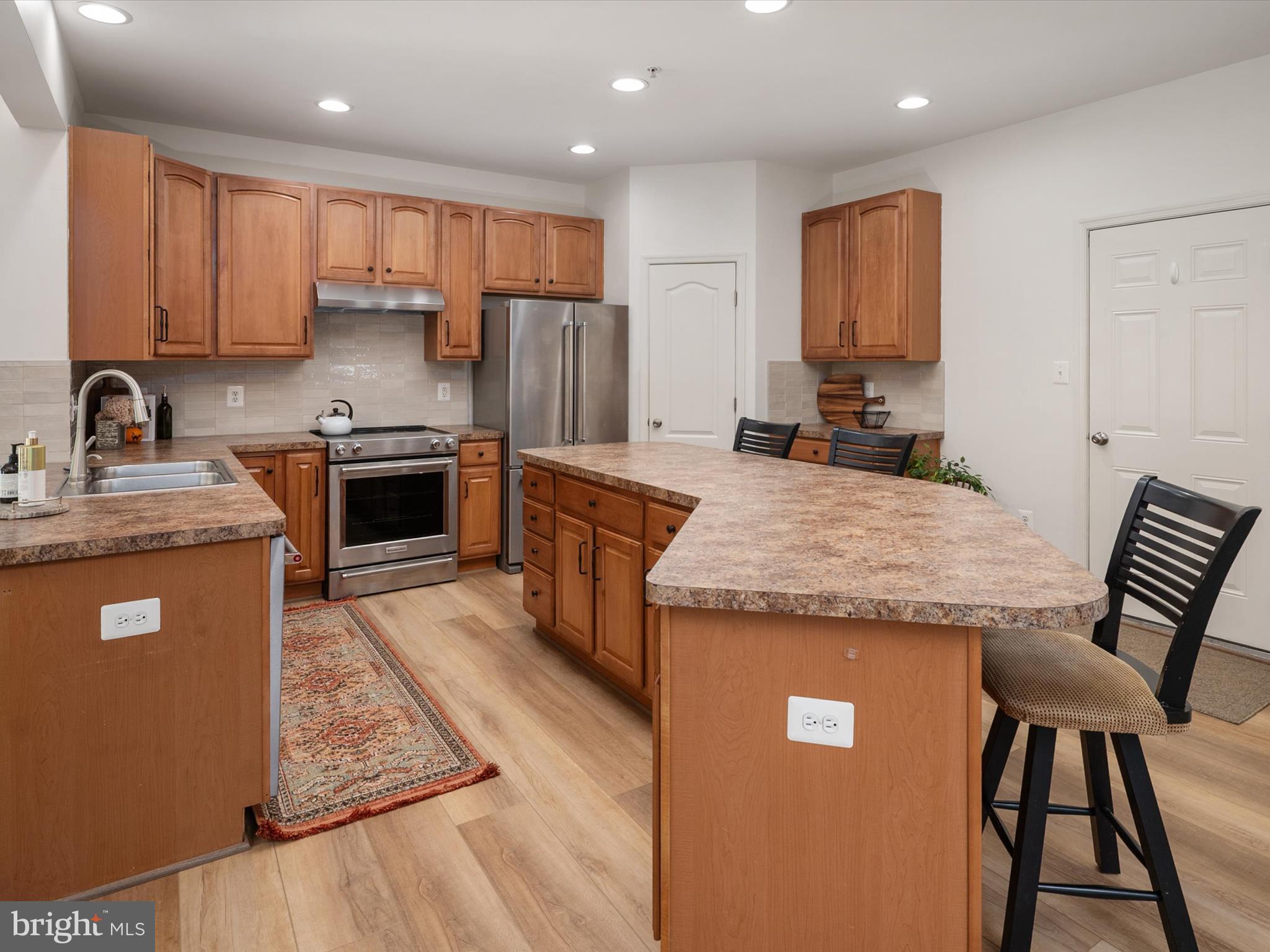 1704 CANAL CLIPPER CT