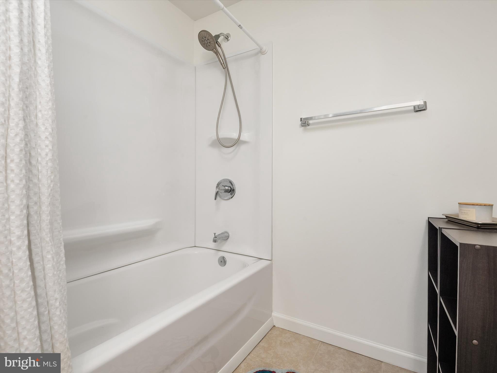 1704 CANAL CLIPPER CT