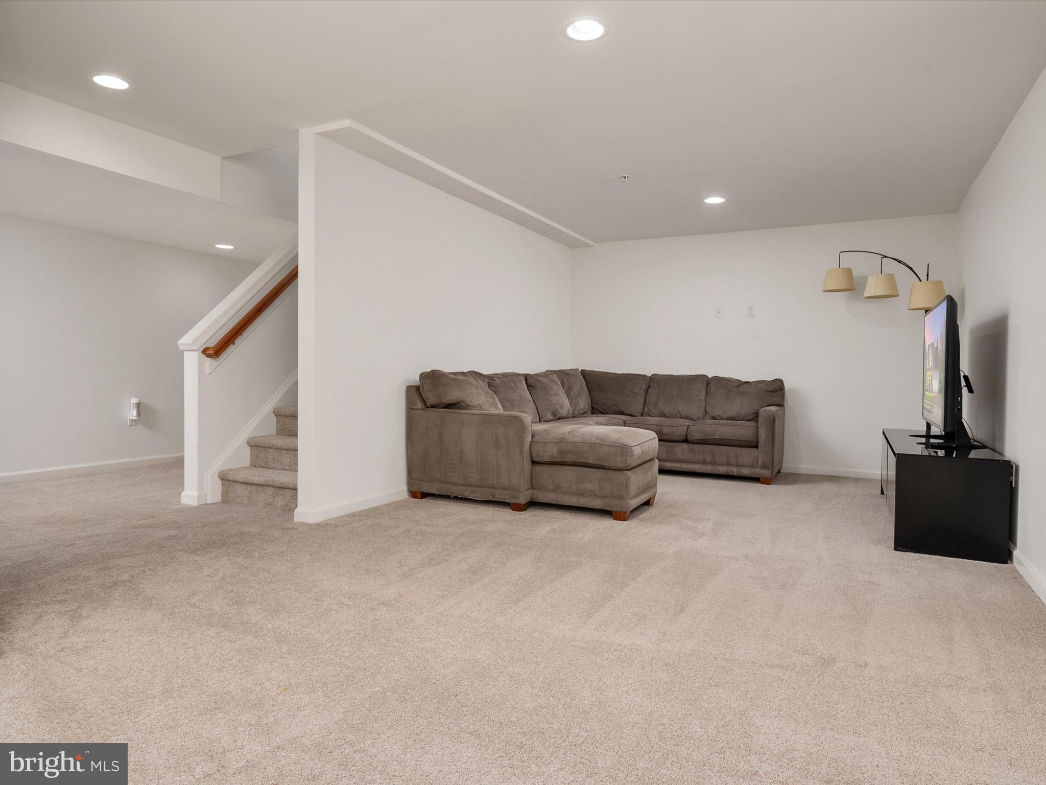 1704 CANAL CLIPPER CT