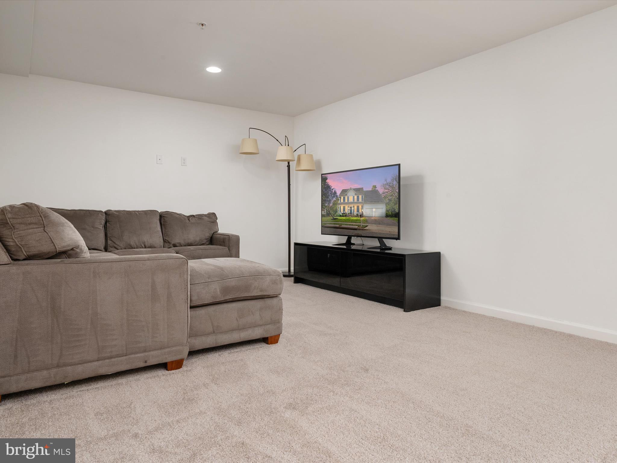 1704 CANAL CLIPPER CT