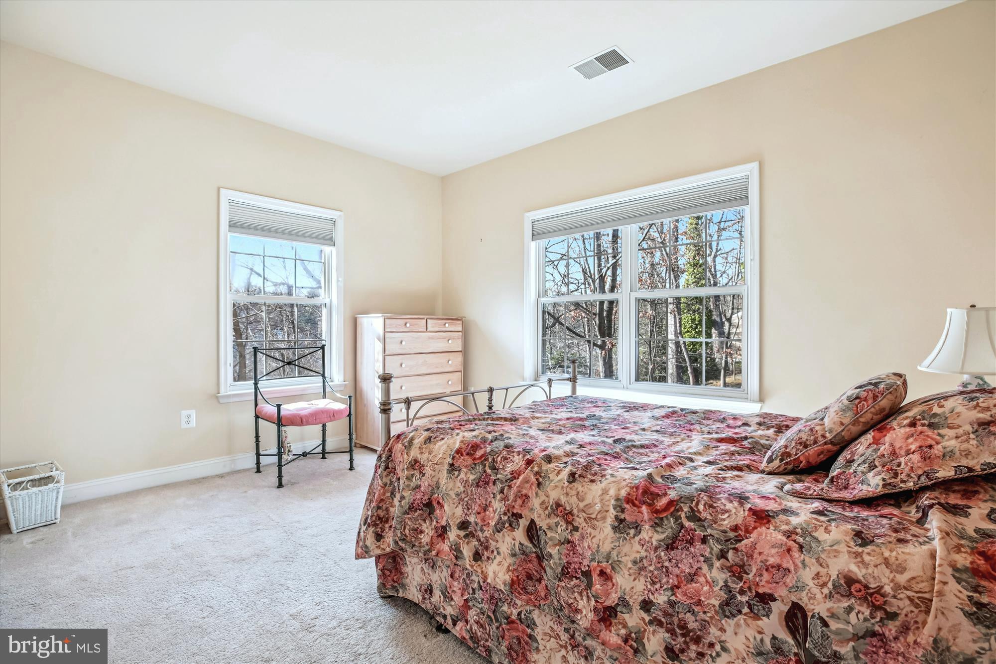 7 BIG OAK COURT