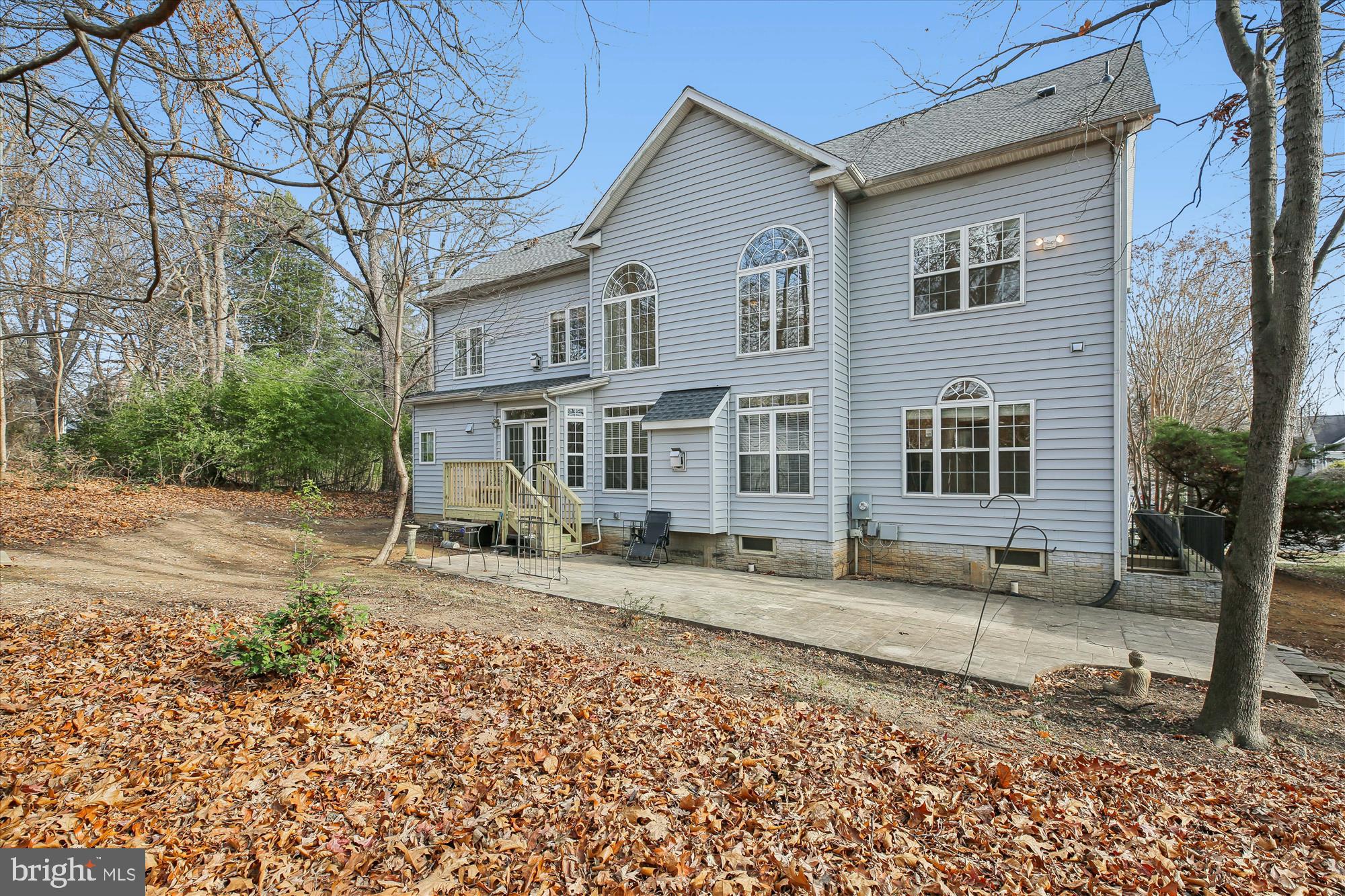 7 BIG OAK COURT