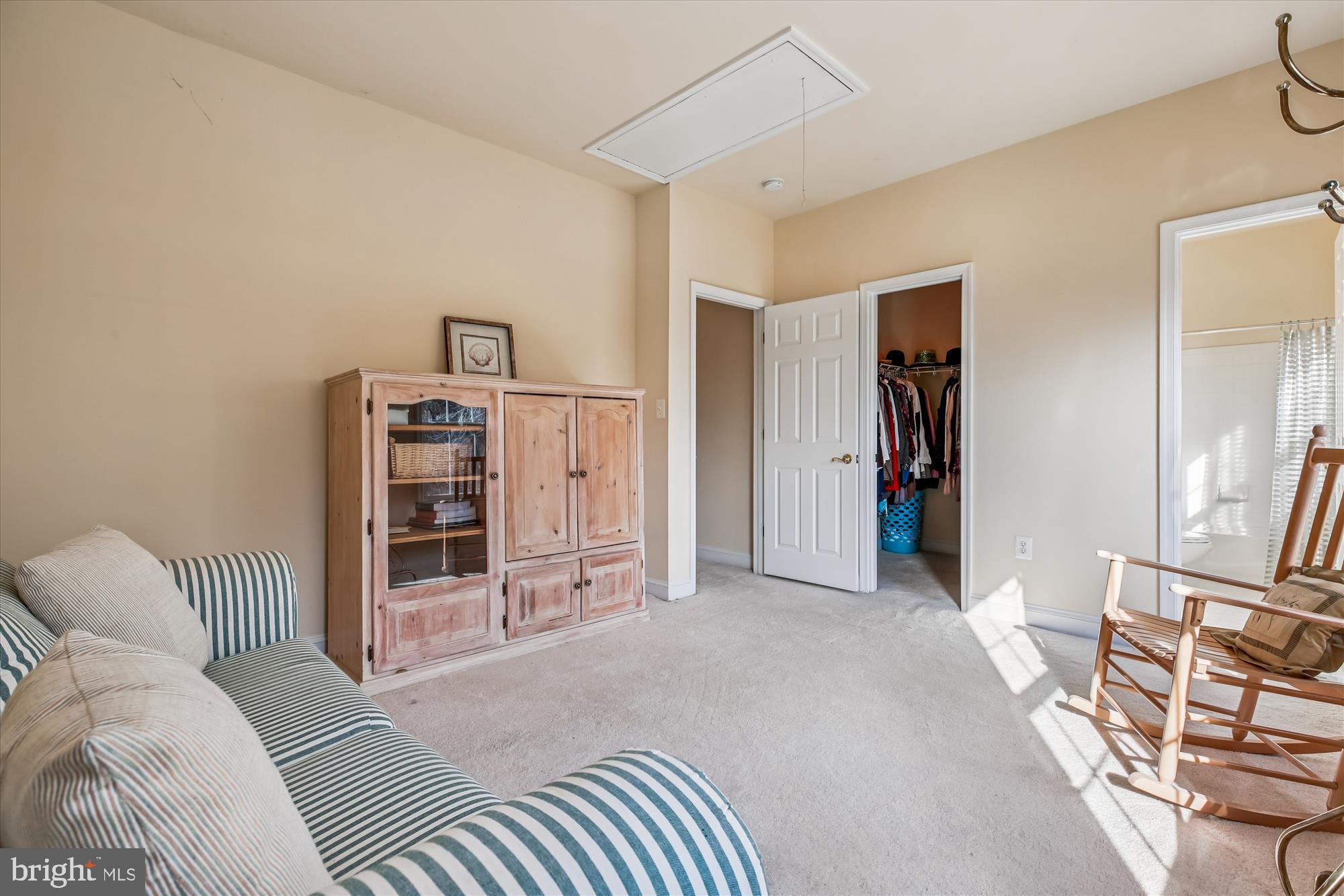 7 BIG OAK COURT