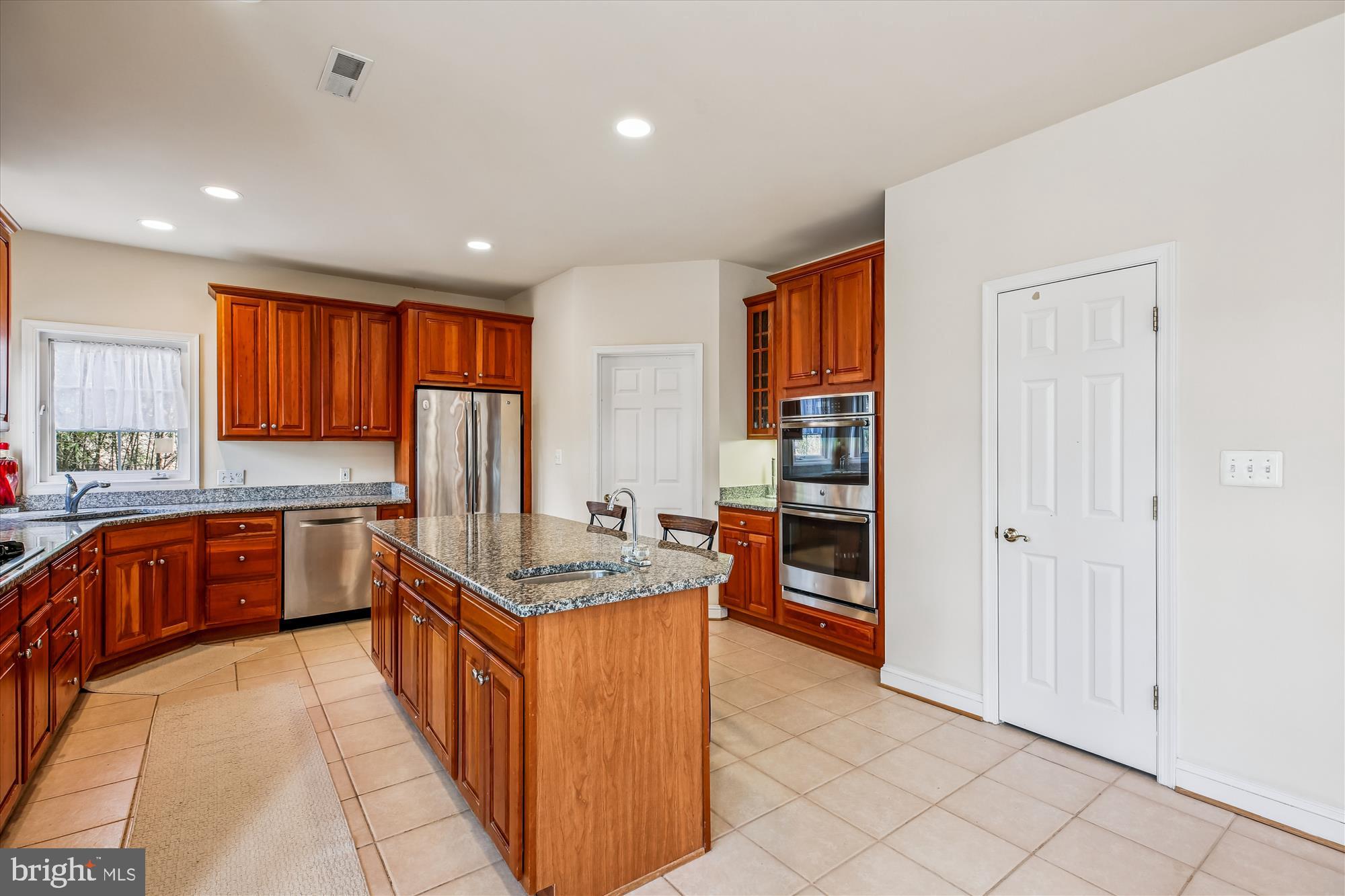 7 BIG OAK COURT