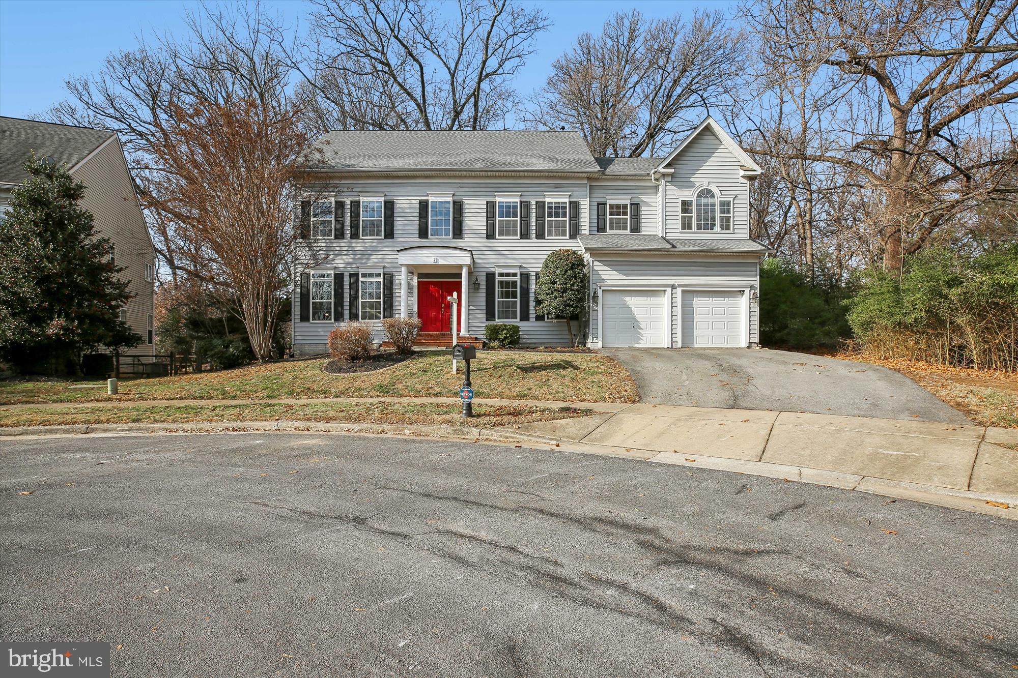 7 BIG OAK COURT