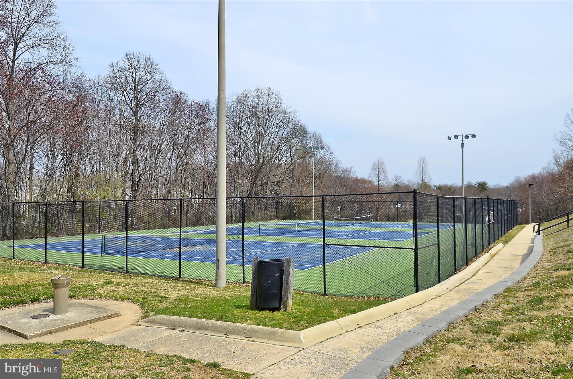 7 BIG OAK COURT