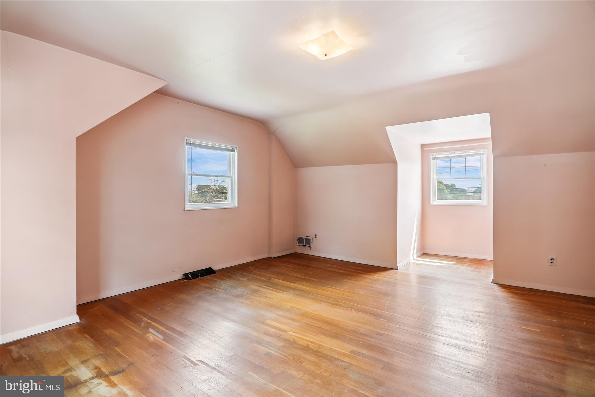 9507 ADELPHI ROAD