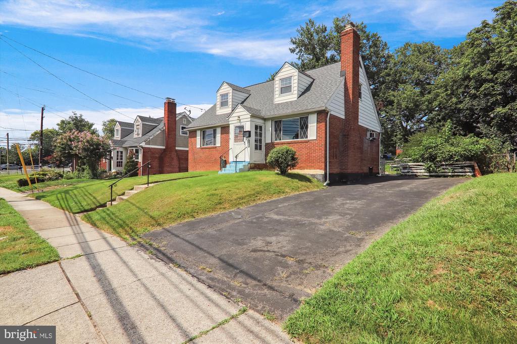 9507 ADELPHI ROAD