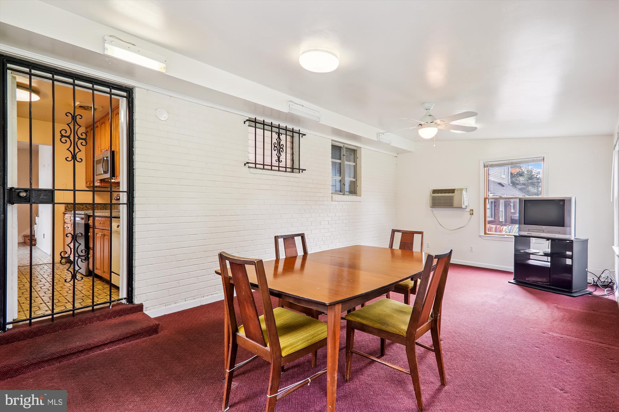 9507 ADELPHI ROAD