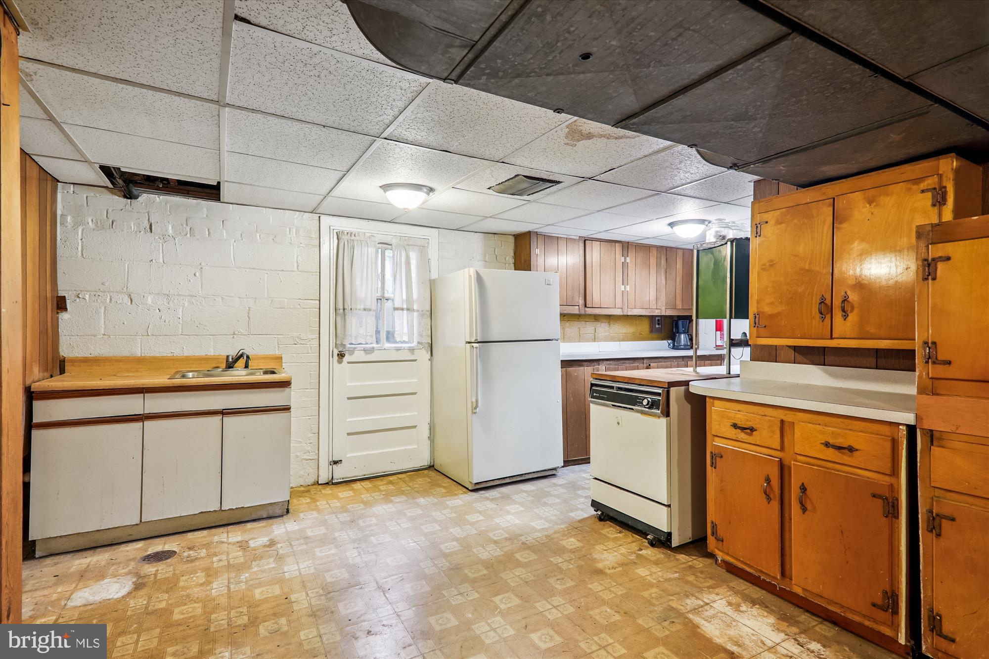 9507 ADELPHI ROAD