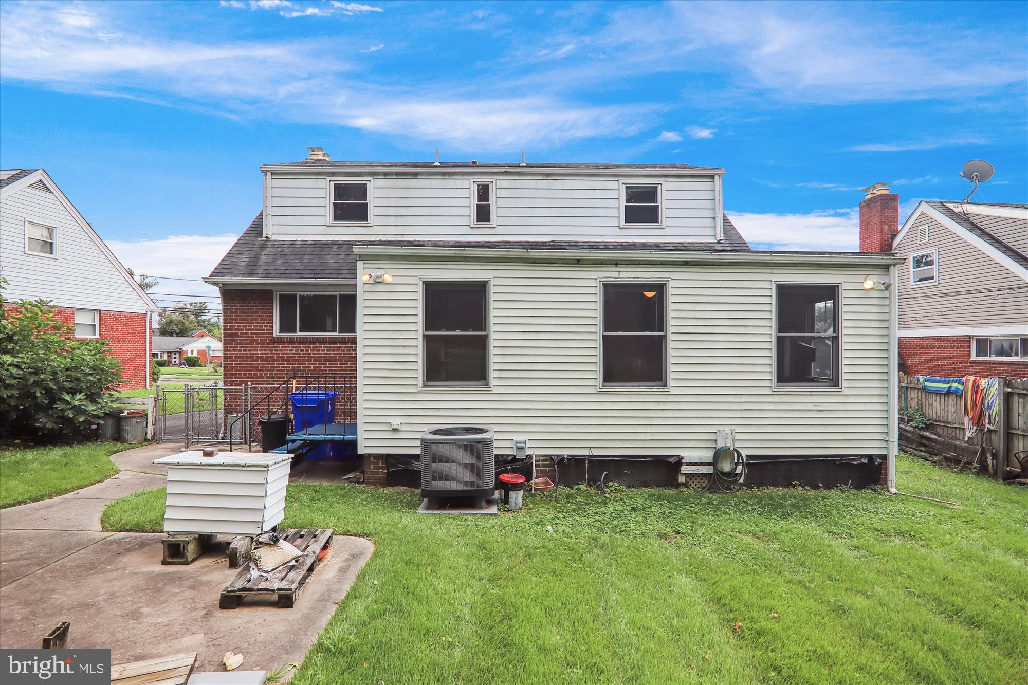 9507 ADELPHI ROAD