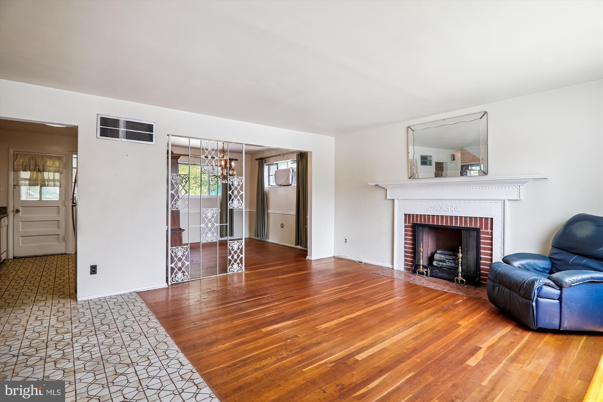 9507 ADELPHI ROAD