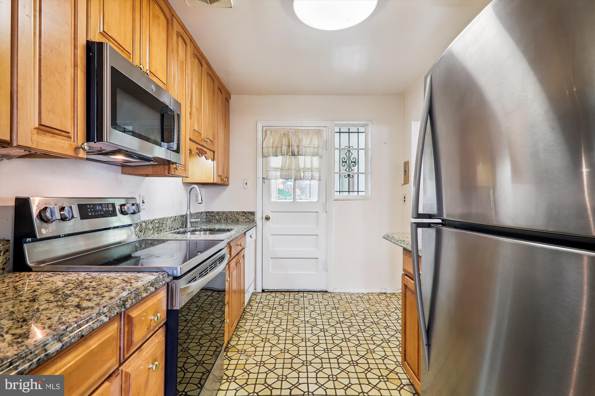9507 ADELPHI ROAD