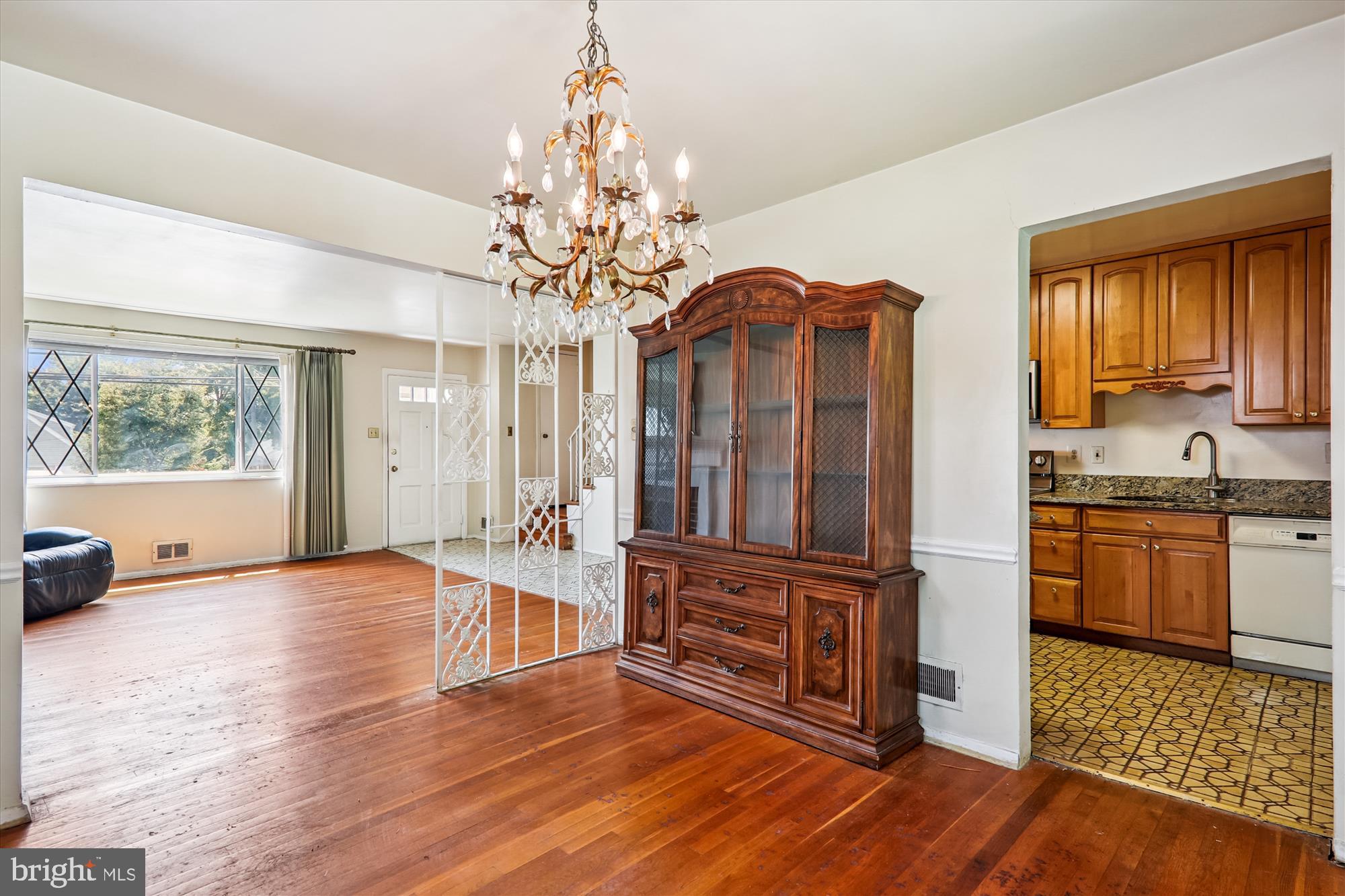 9507 ADELPHI ROAD